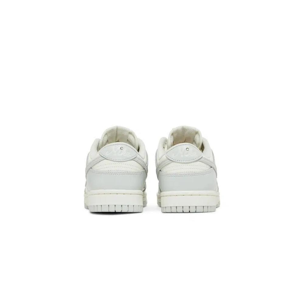 Кроссовки Nike Wmns Dunk Low 'Needlework' 6