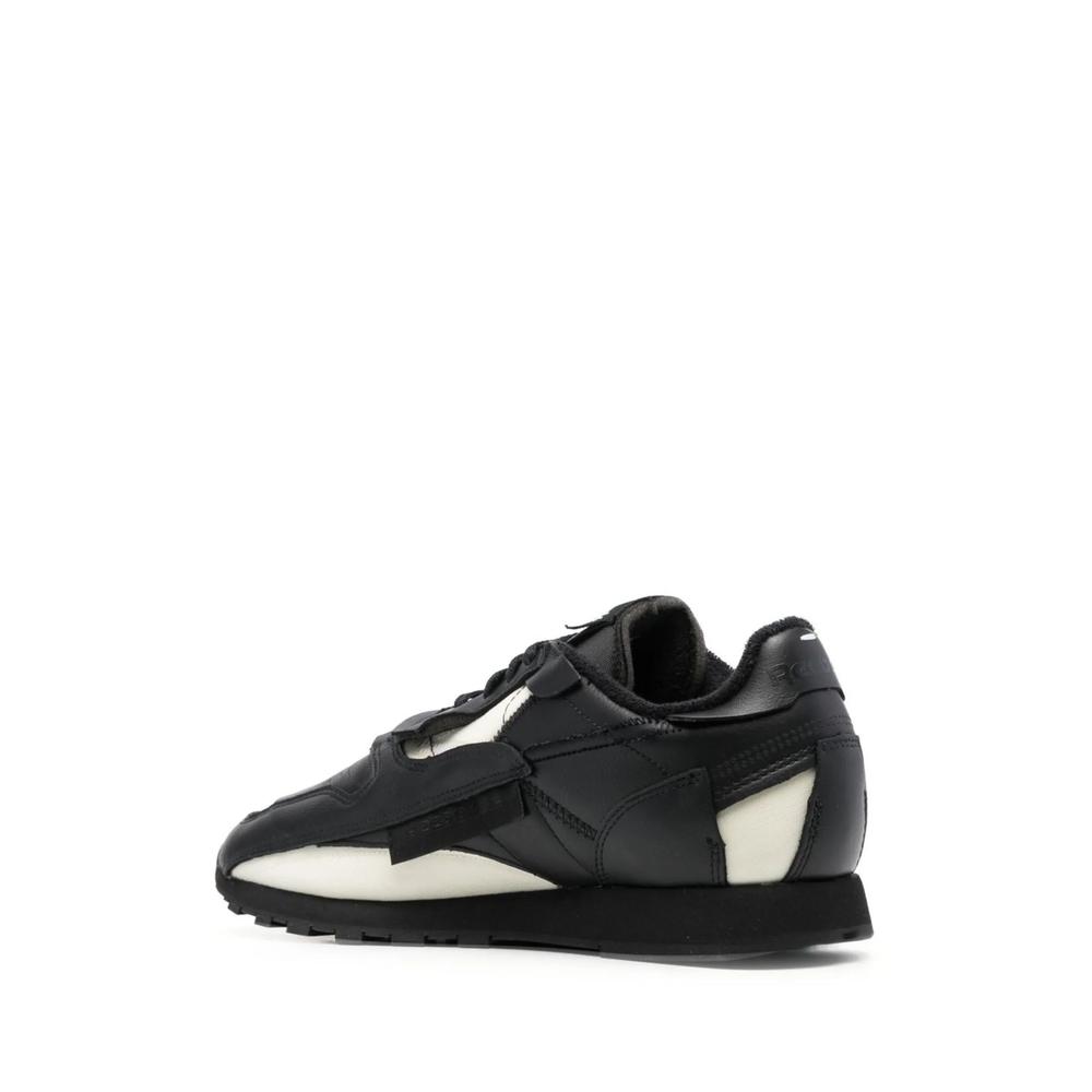 Кроссовки Memory Of из коллаборации с Reebok 3