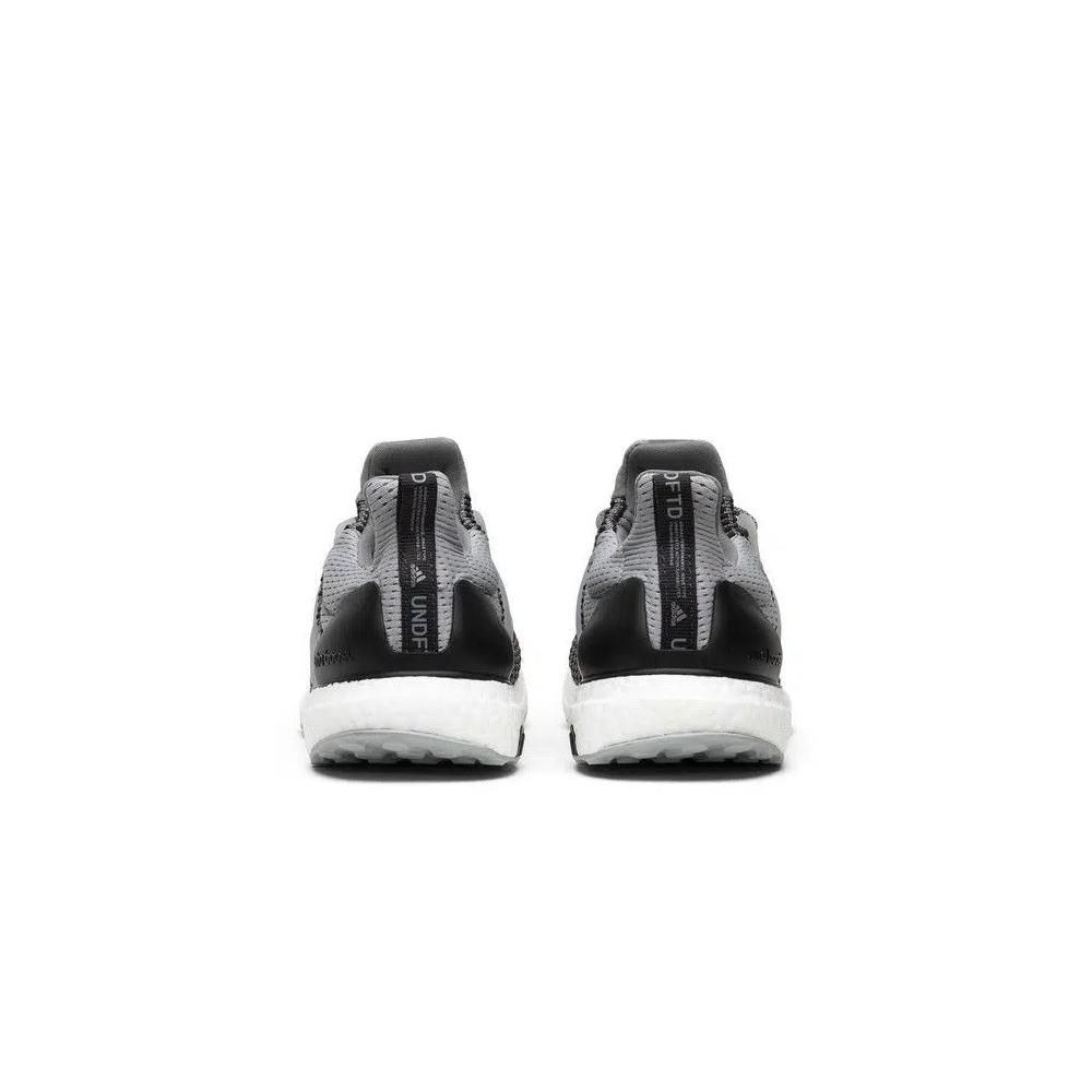 Кроссовки Undefeated x adidas UltraBoost 'Shift Grey' 6