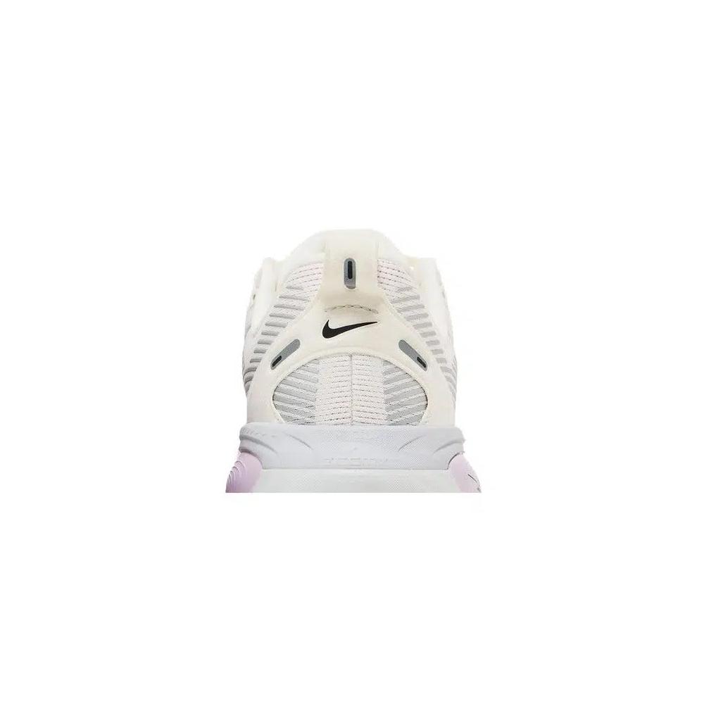 Кроссовки Nike Wmns Vomero 18 'Sail Doll' 7
