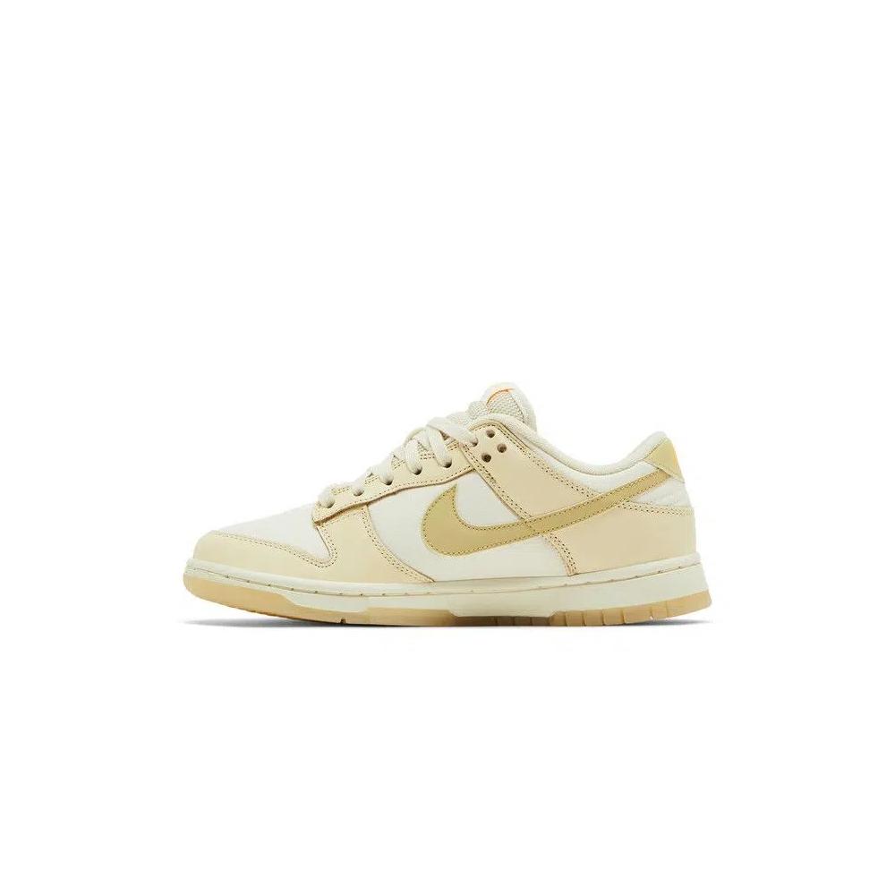 Кроссовки Nike Wmns Dunk Low 'Muslin Team Gold' 3