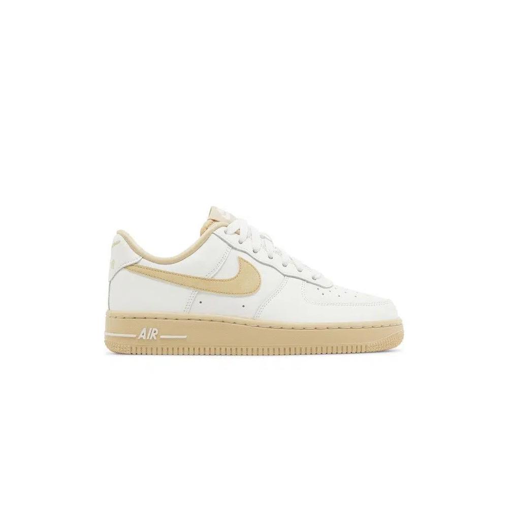 Кроссовки Nike Wmns Air Force 1 '07 'Sail Sesame' 1