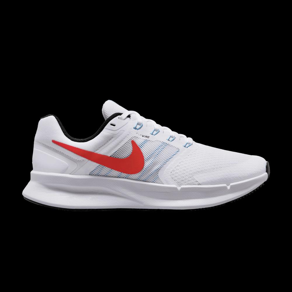 Кроссовки Nike Wmns Run Swift 3 'White Picante Red' 1