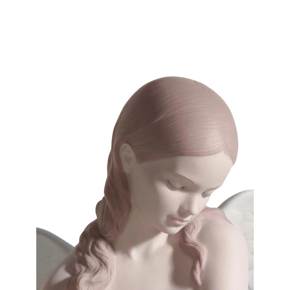Фарфоровая фигурка Beautiful Angel (20 см) 2