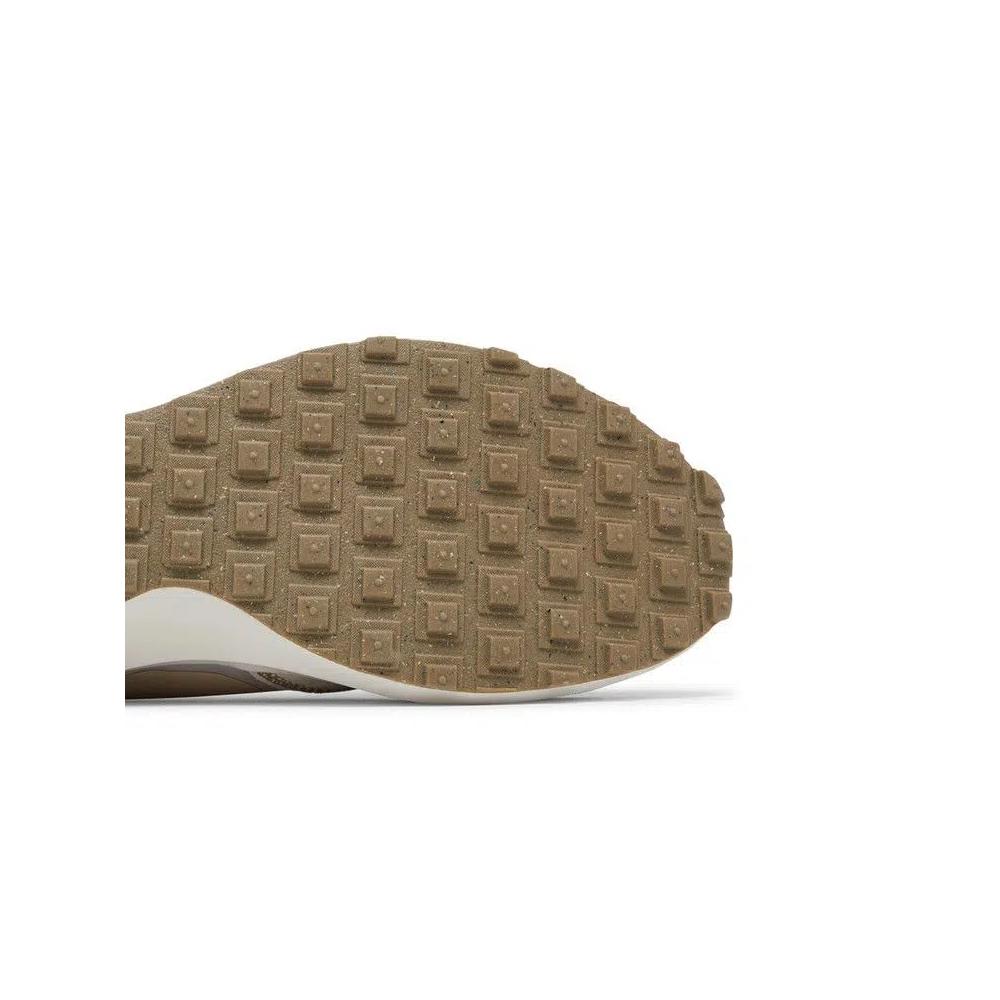 Кроссовки Nike Waffle Debut 'Light Iron Ore Sanddrift' 5