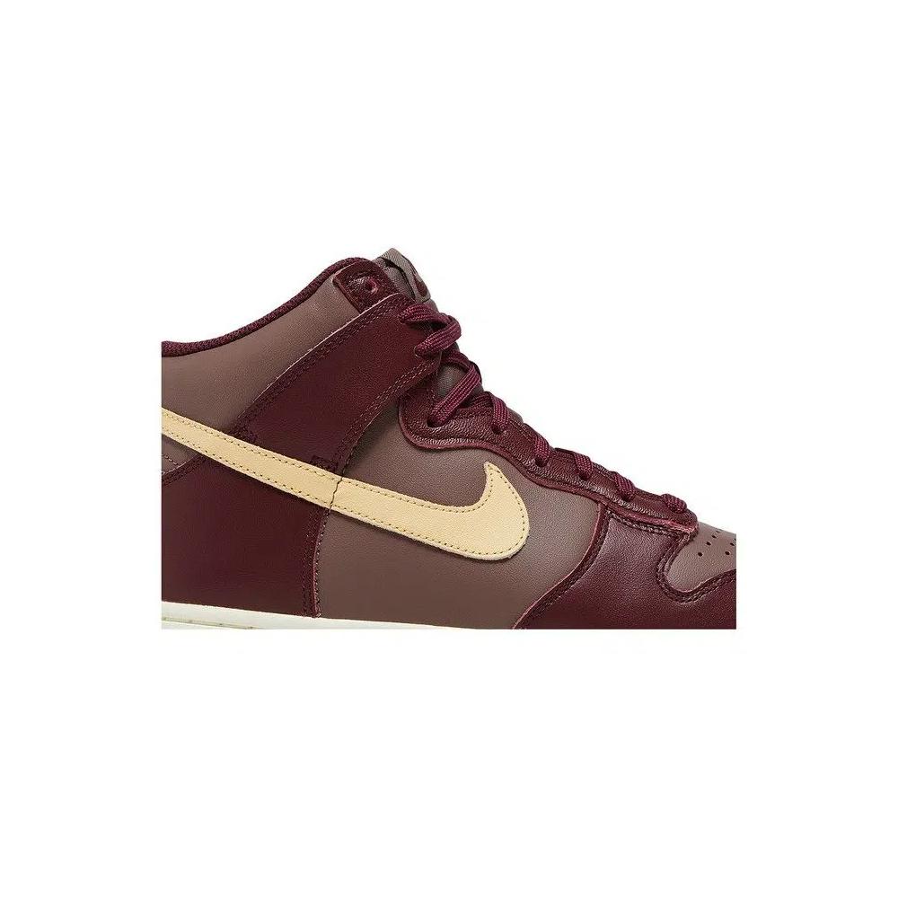 Кроссовки Nike Wmns Dunk High 'Plum Eclipse' 2