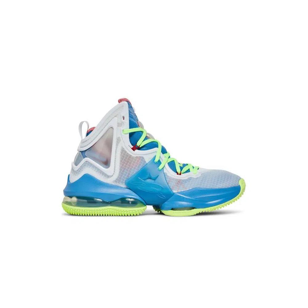Кроссовки Nike LeBron 19 GS 'Tropical' 1