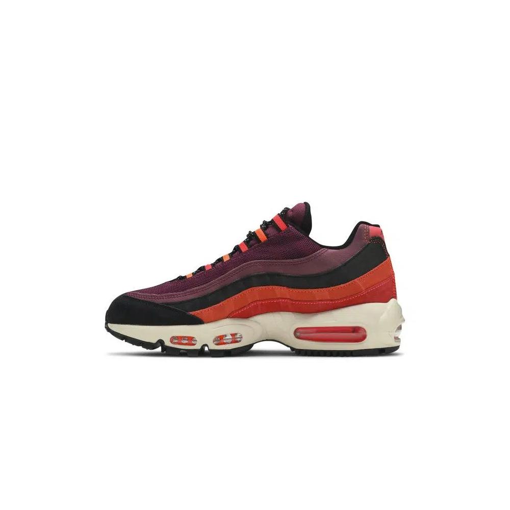 Кроссовки Nike Air Max 95 Winterized 'Villain Red' 3