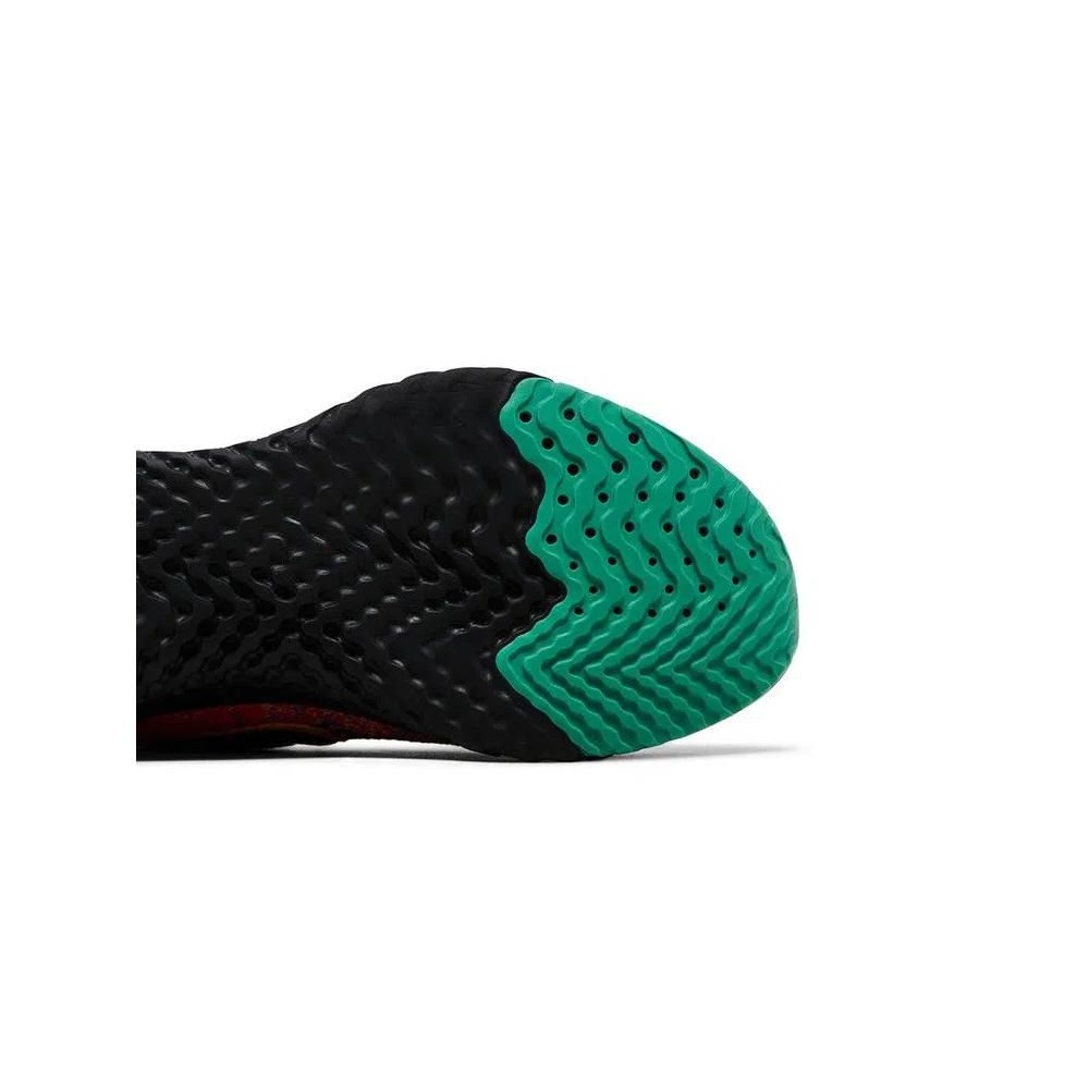 Кроссовки Nike Wmns Epic React Flyknit 2 'Black Ember Glow' 5