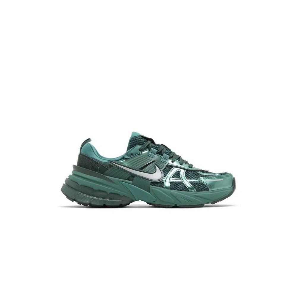 Кроссовки Nike Wmns V2K Run 'Bicoastal Vintage Green' 1