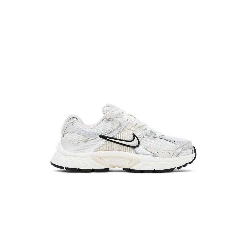 Кроссовки Nike Wmns V5 RNR 'Summit White Light Orewood' 1