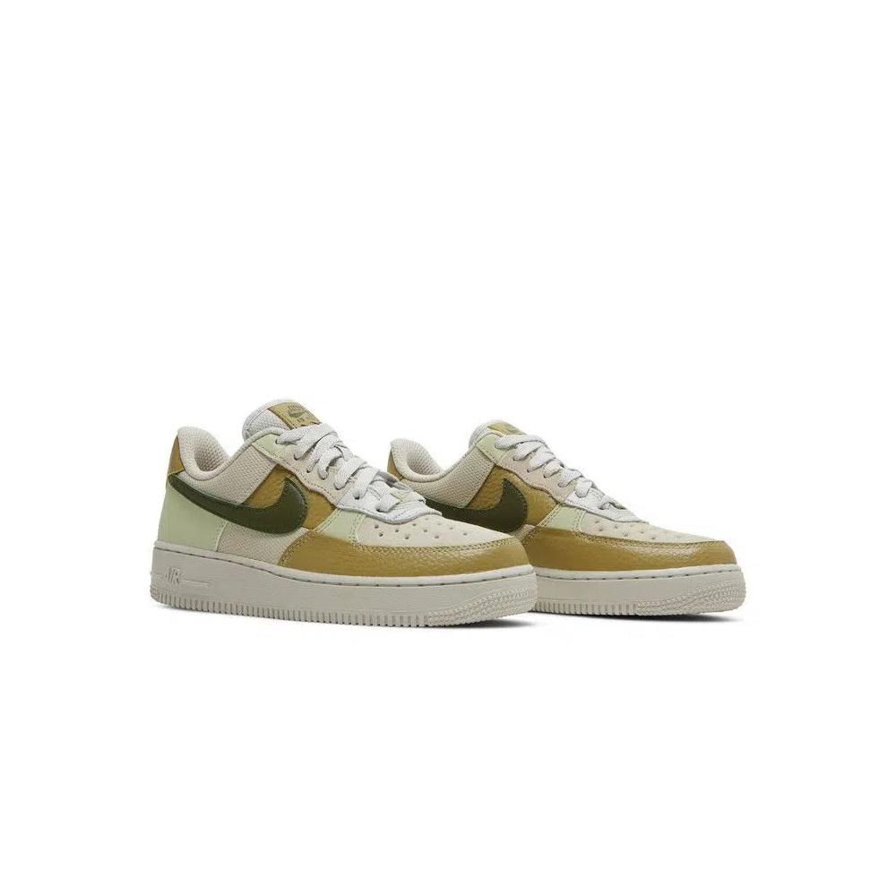 Кроссовки Nike Wmns Air Force 1 'Rough Green' 8