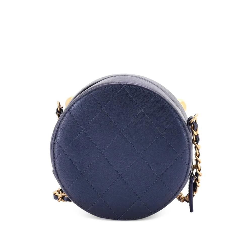 Сумка через плечо Chic Pearls Round Clutch with Chain Quilted Lambskin 2