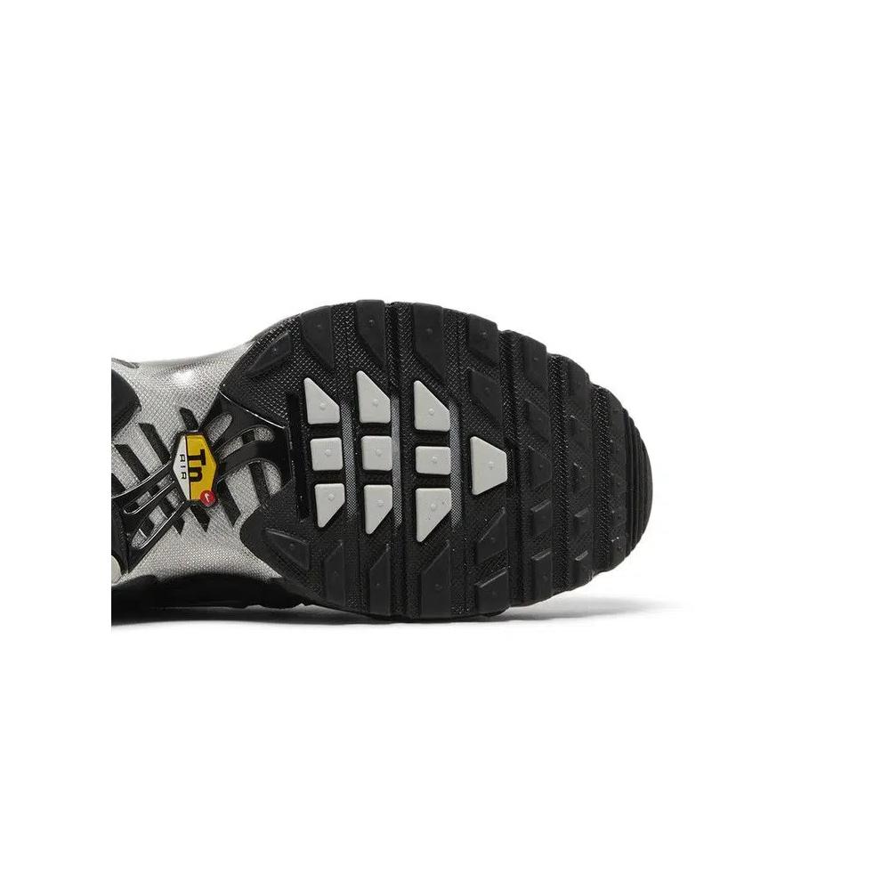 Кроссовки Nike Wmns Air Max Plus 'Black Metallic Silver' 5