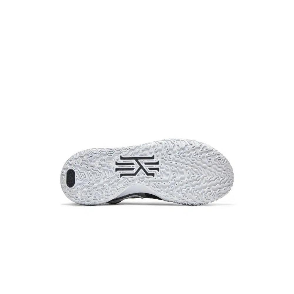 Кроссовки Nike Kyrie Low 4 TB 'Black White' 4