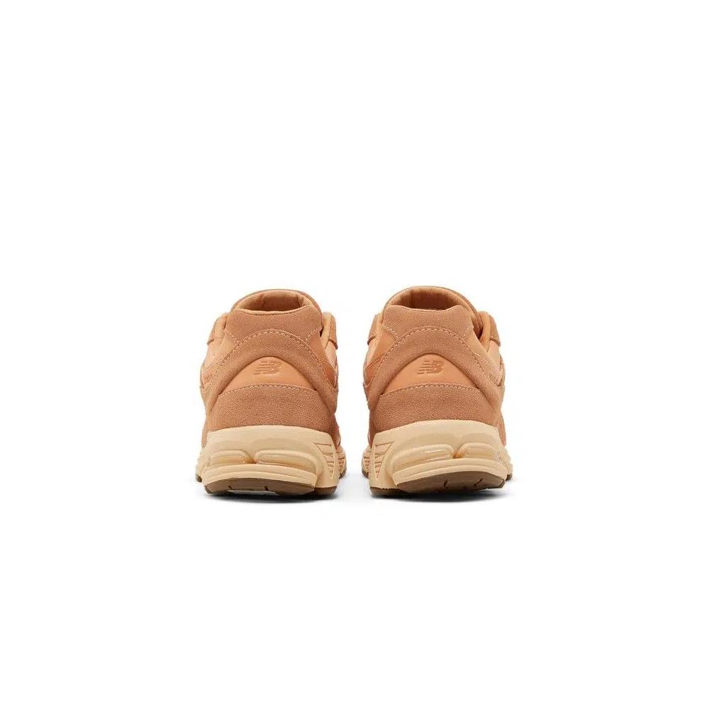 Кроссовки New Balance 2002R «Toast» 6