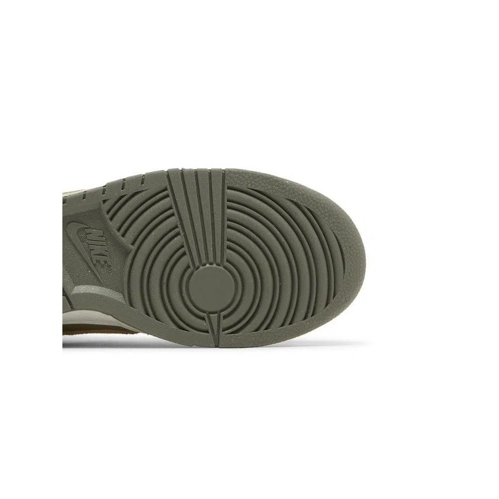 Кроссовки Nike Wmns Dunk Low 'Light Bone Dark Stucco' 5