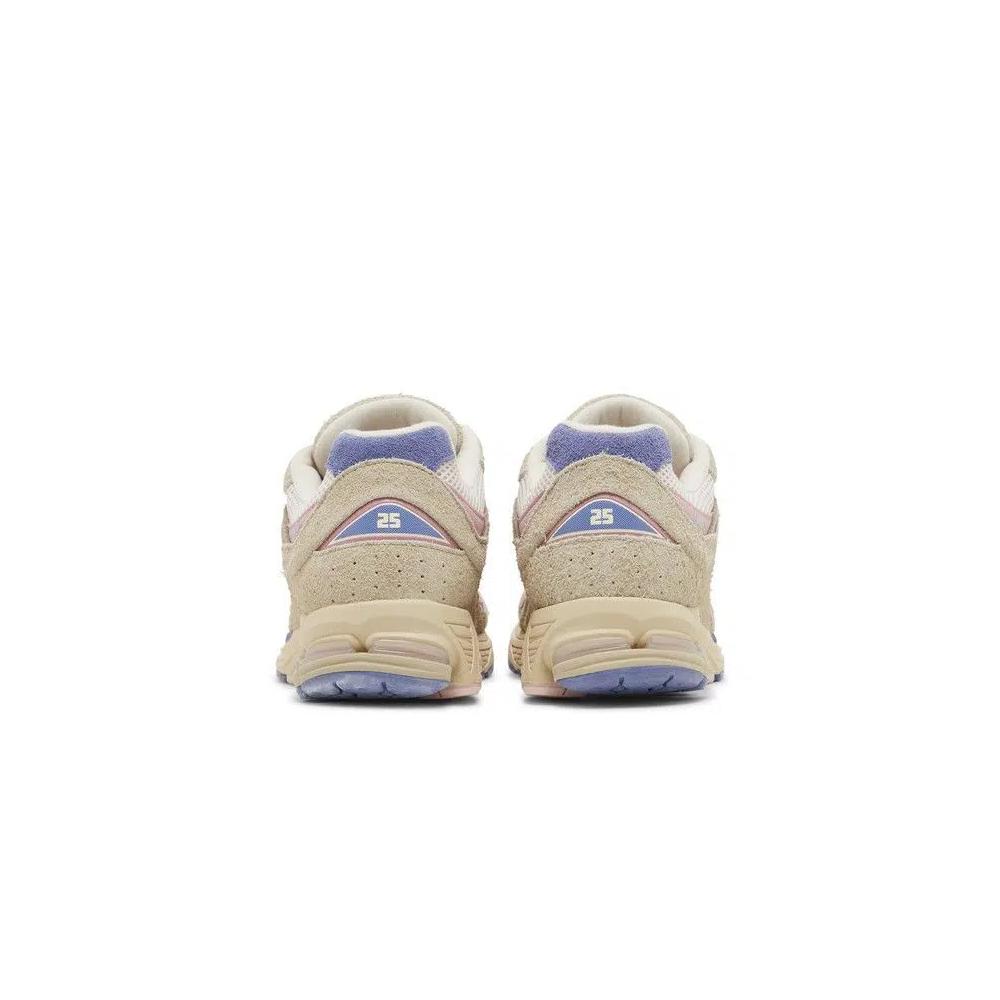 Кроссовки Hype DC x New Balance 2002R 'Native Dynamics' 6
