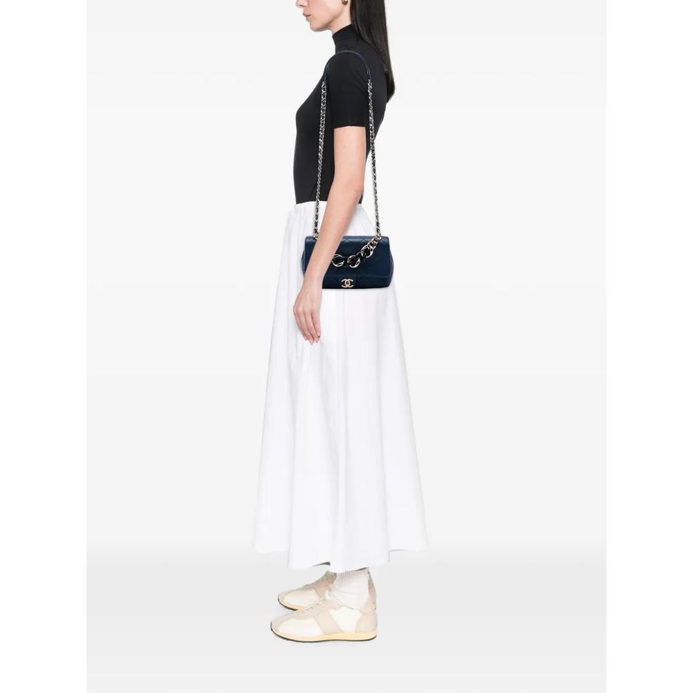 2020-2022 Small Lambskin Elegant Chain Single Flap satchel 2