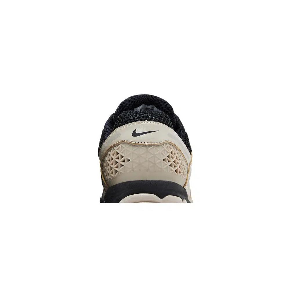 Кроссовки для бега Nike Air Zoom Vomero 5 'Black Cream' 7
