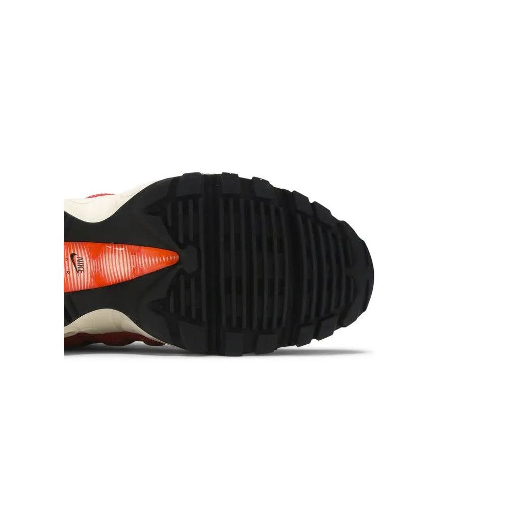 Кроссовки Nike Air Max 95 Winterized 'Villain Red' 5