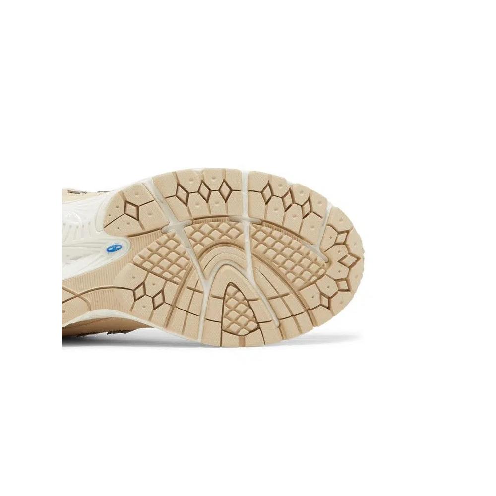 Кроссовки New Balance 2002R 'Sandstone' 6