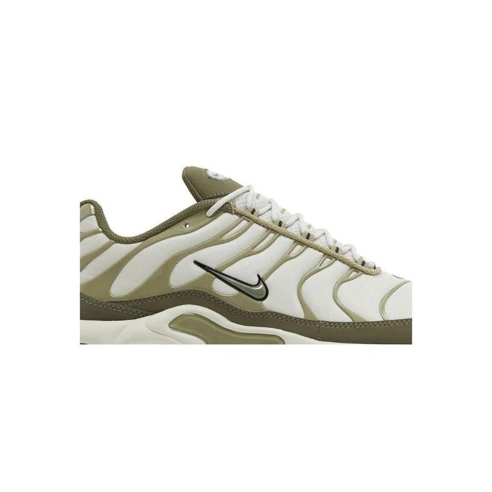 Кроссовки Nike Air Max Plus 'Light Bone Neutral Olive' 2