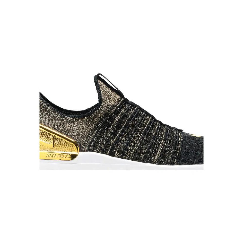 Кроссовки Nike Wmns React Phantom Run Flyknit 2 Premium 'Black Metallic Gold' 2