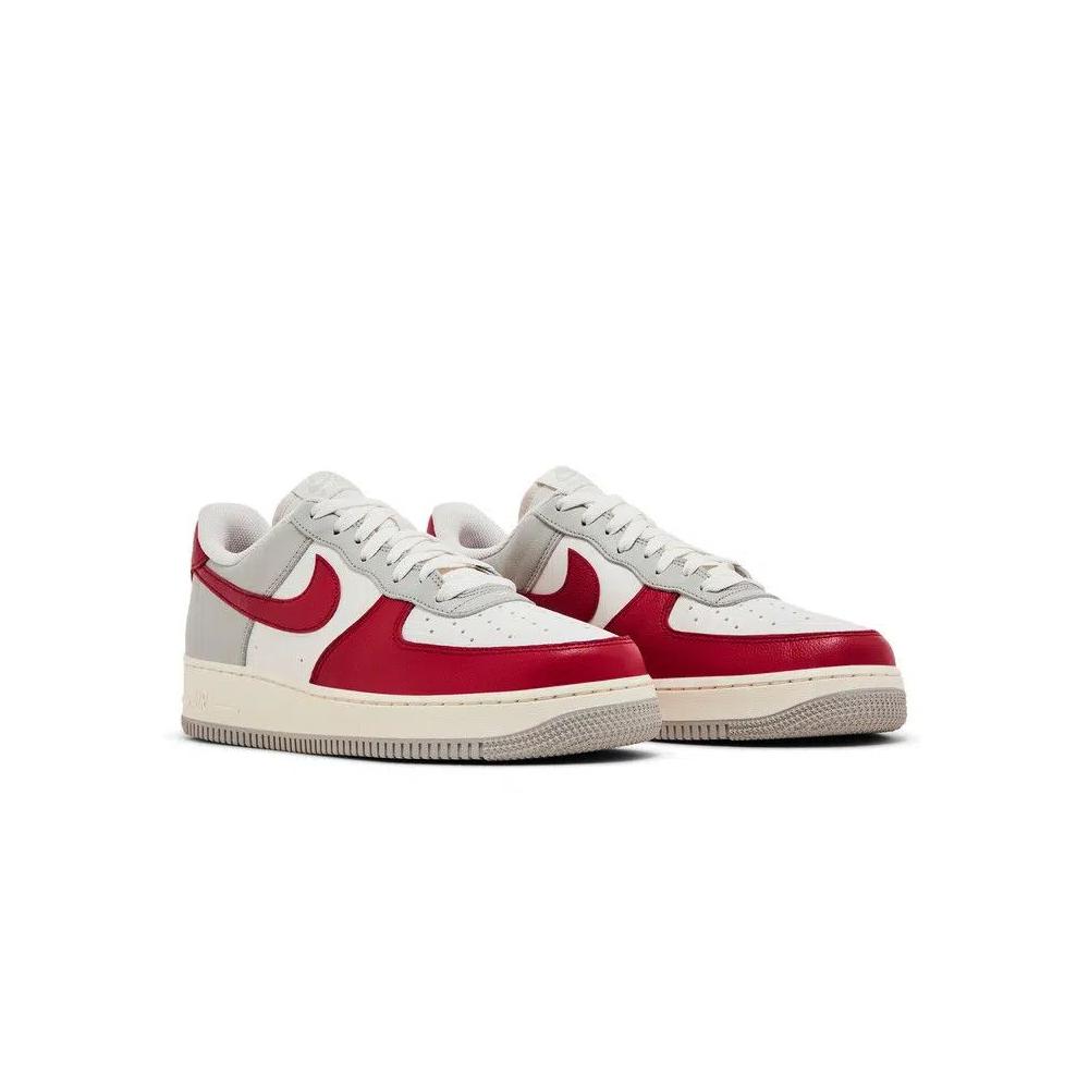 Кроссовки Nike Air Force 1 '07 LV8 'Gym Red Toe' 8