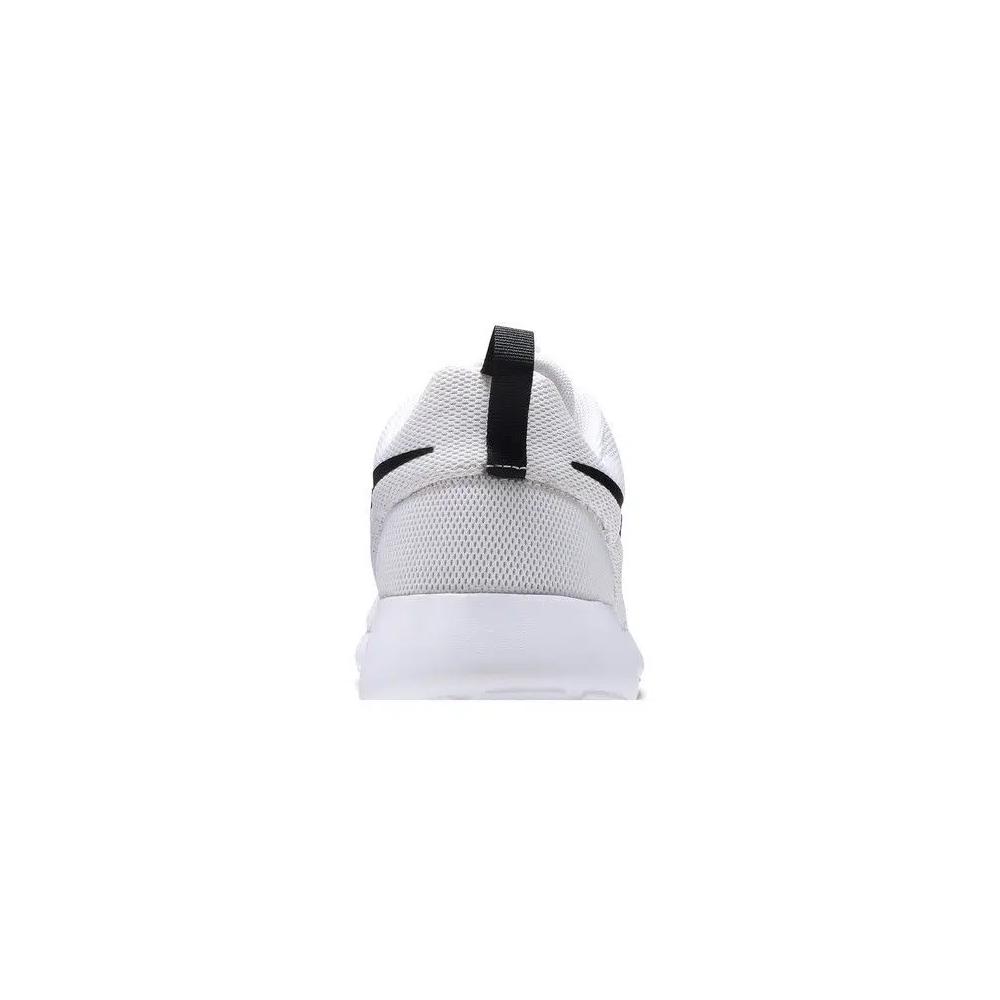 Бутсы Nike Wmns Roshe One «White Black» 7