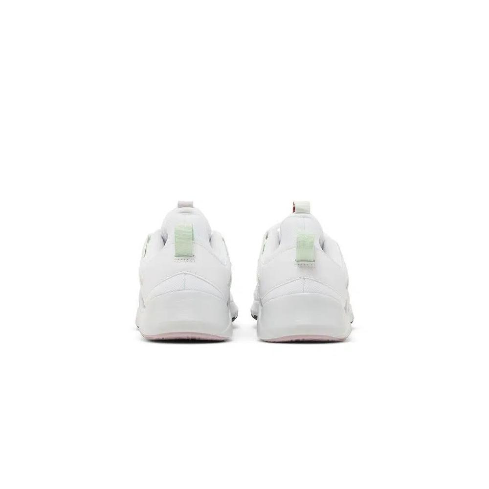 Кроссовки Nike Wmns Legend Essential 'Pistachio Iced Lilac' 6