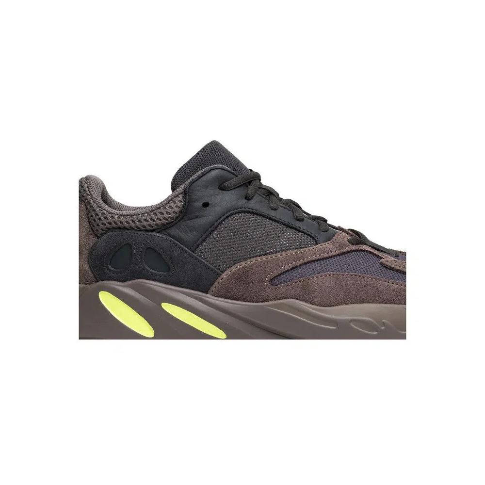 Кроссовки adidas Yeezy Boost 700 'Mauve' 2