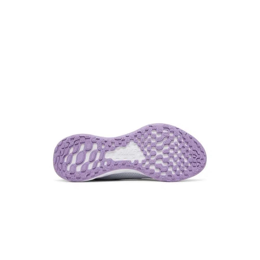 Кроссовки Nike Wmns Revolution 6 Next Nature 'Ghost Lilac' 4