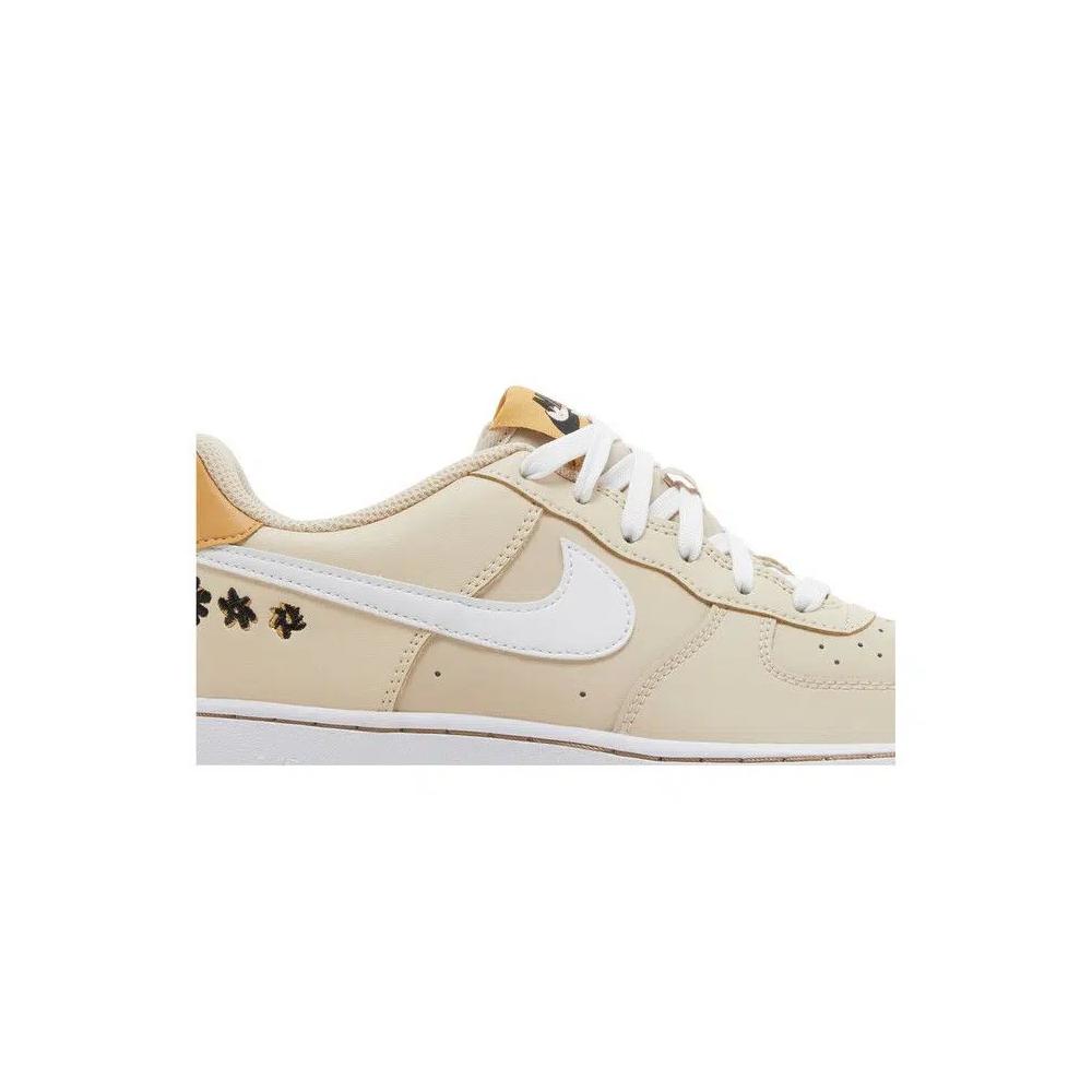 Кроссовки Nike Air Force 1 Low GS 'Powered by Flowers' 2