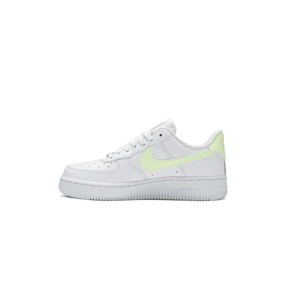 Кроссовки Nike Wmns Air Force 1 Low 'Barely Volt' 4