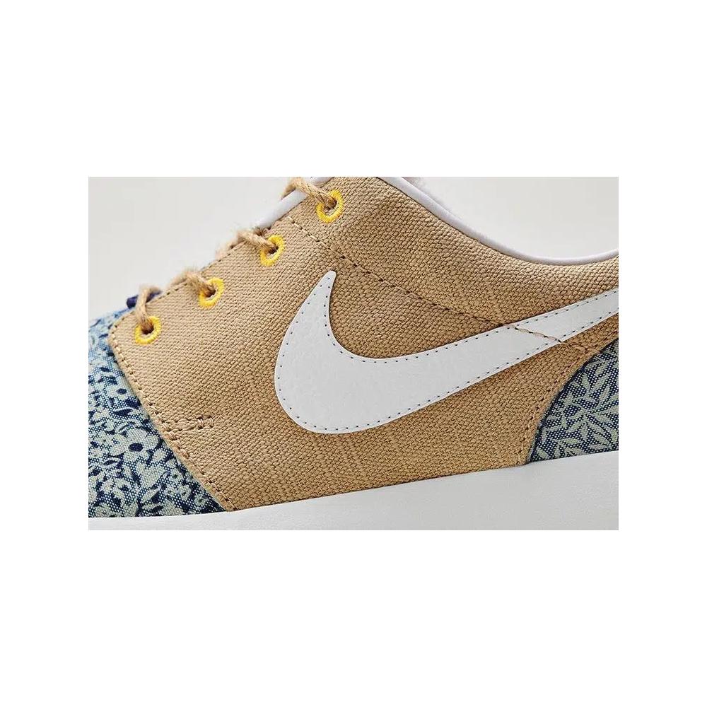 Бутсы Nike Wmns Roshe One 'Liberty' 3