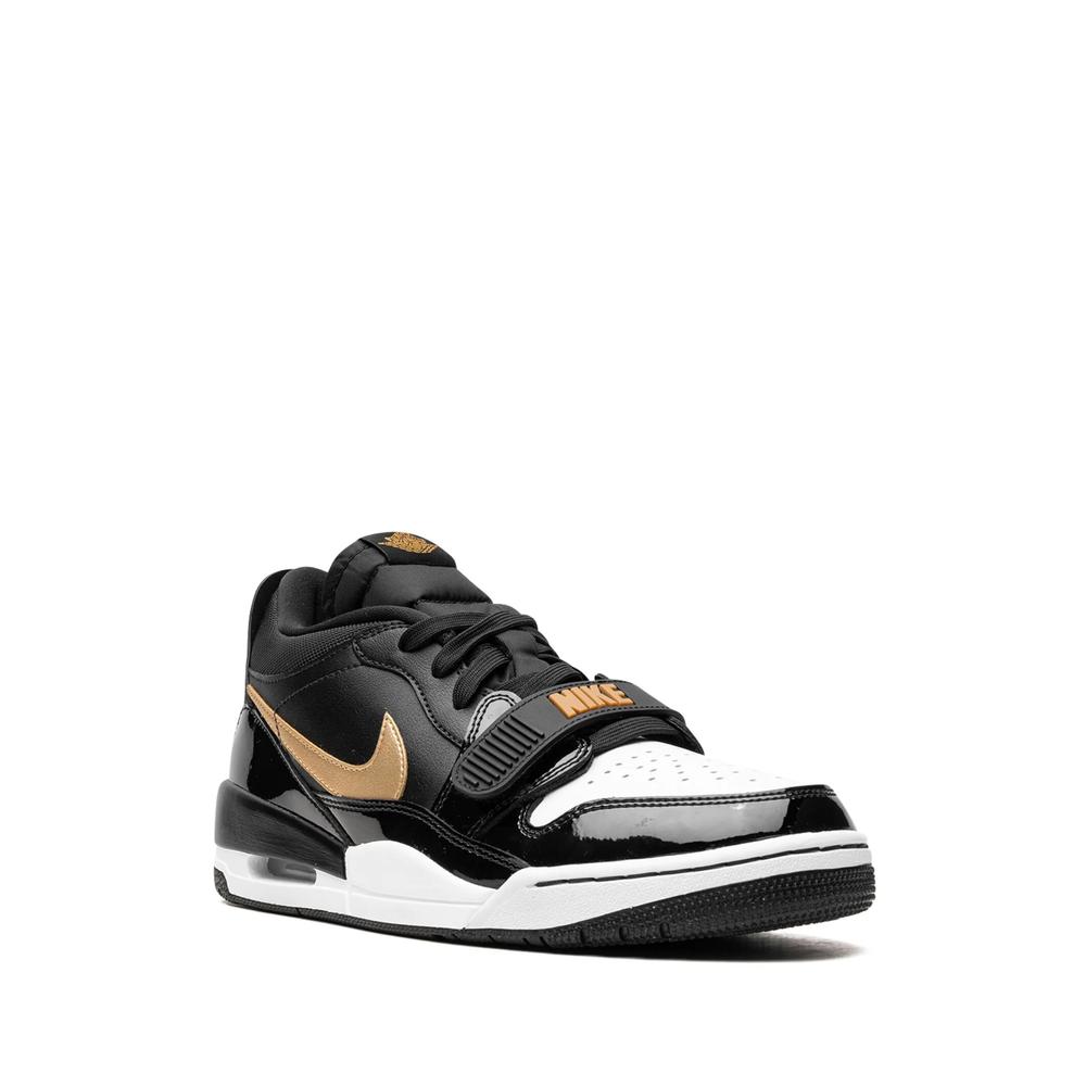 Кроссовки Air Jordan Legacy 312 Low «Black/Metallic Gold» 2