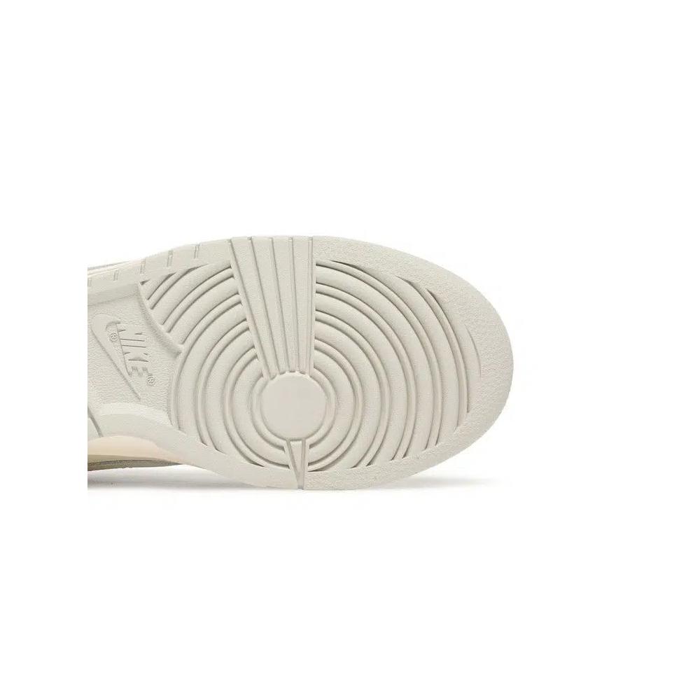 Кроссовки Nike Wmns Dunk Low 'Light Bone' 5