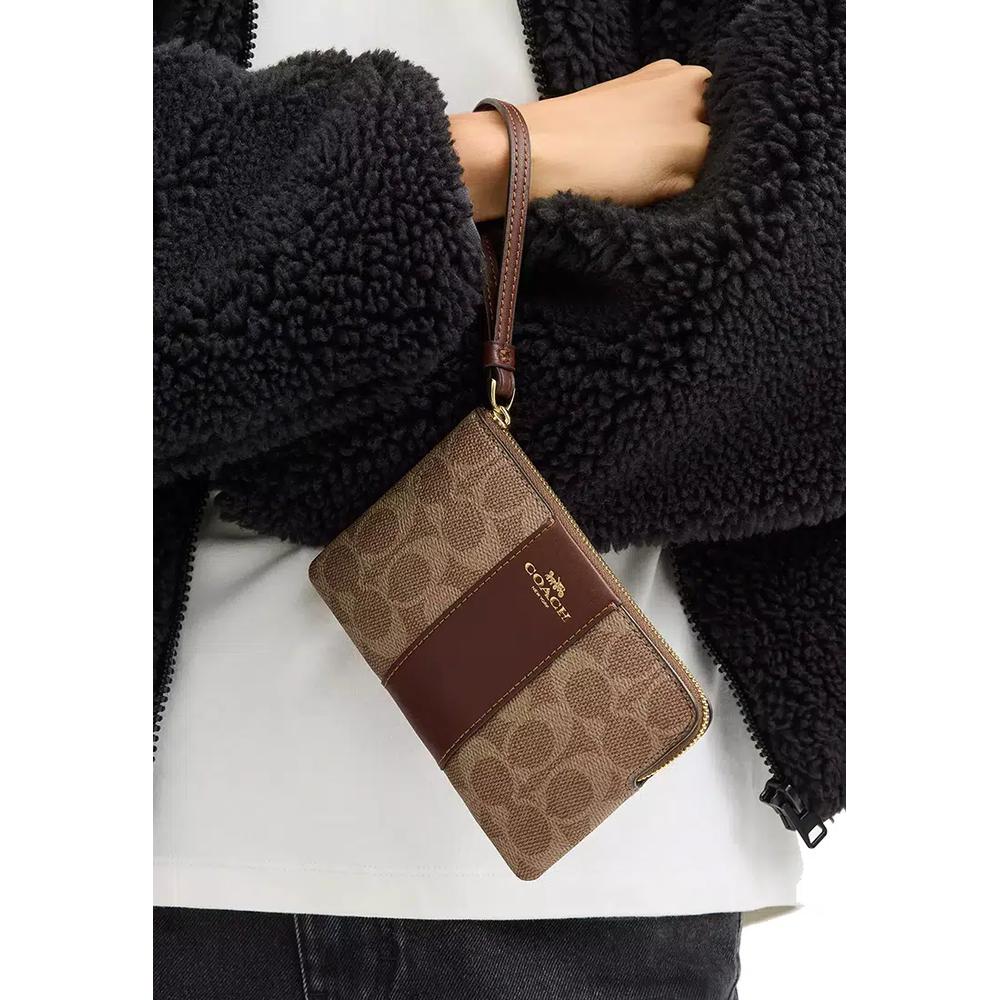 Кошелек-клатч на молнии из фирменного канваса с полоской, цвет Tan/Brown CW854 3