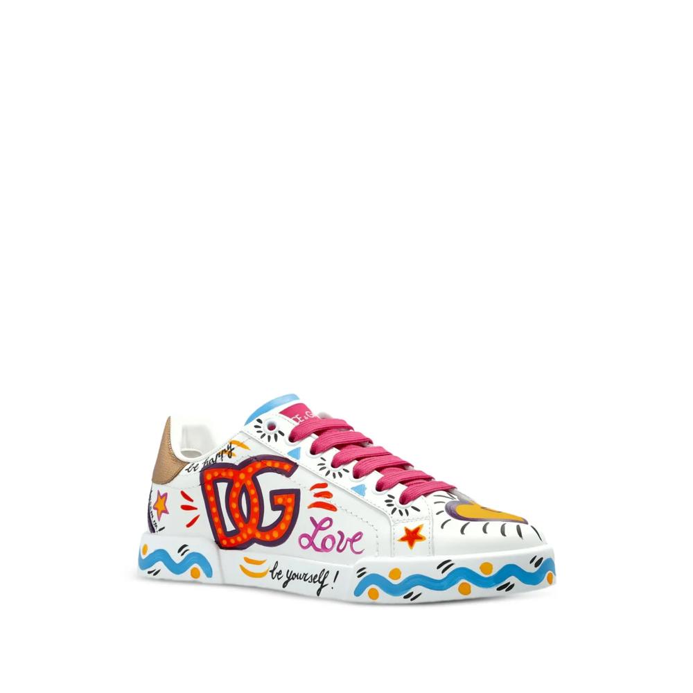 Кроссовки с логотипом 2