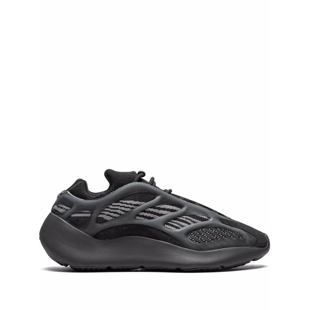Кроссовки YEEZY 700 V3 Dark Glow 1