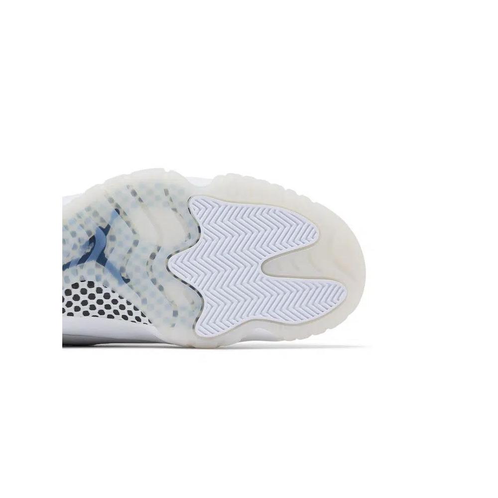 Обувь Comme des Garçons x Air Jordan 11 Retro 'White' 5