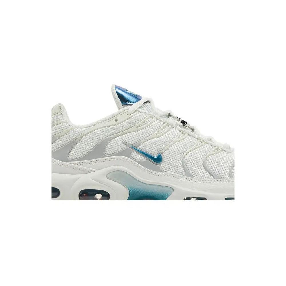 Кроссовки Nike Wmns Air Max Plus 'White Bright Spruce' 2