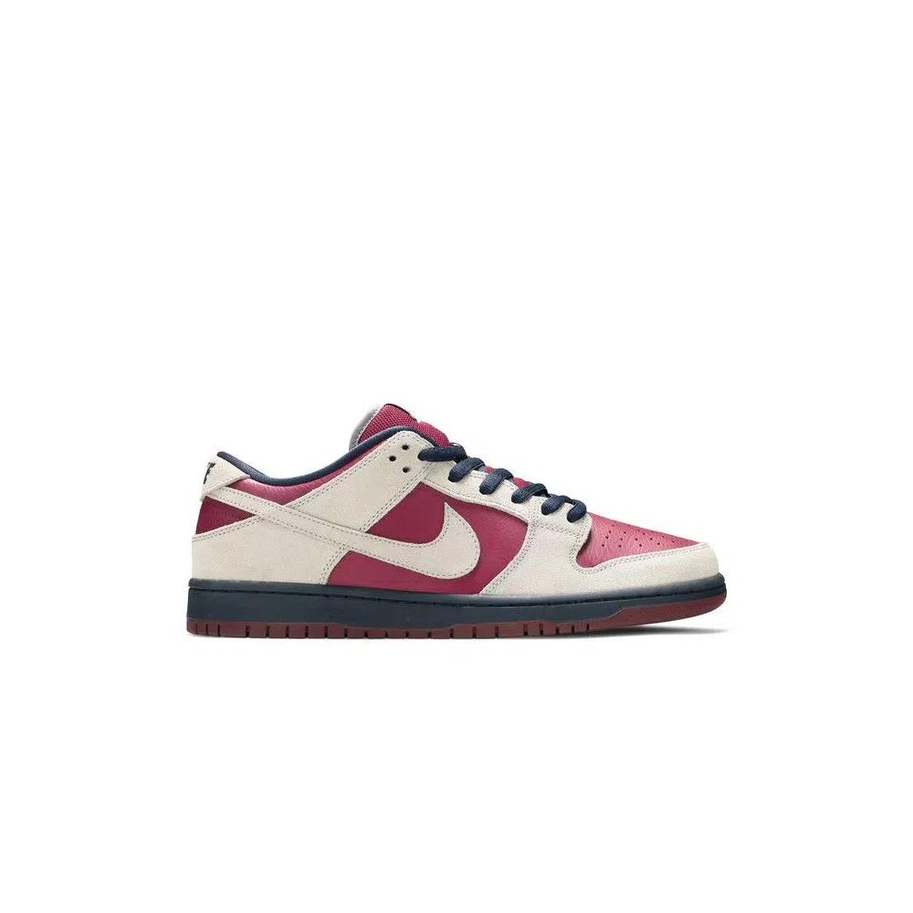 Кроссовки Nike Dunk Low SB 'True Berry' 1