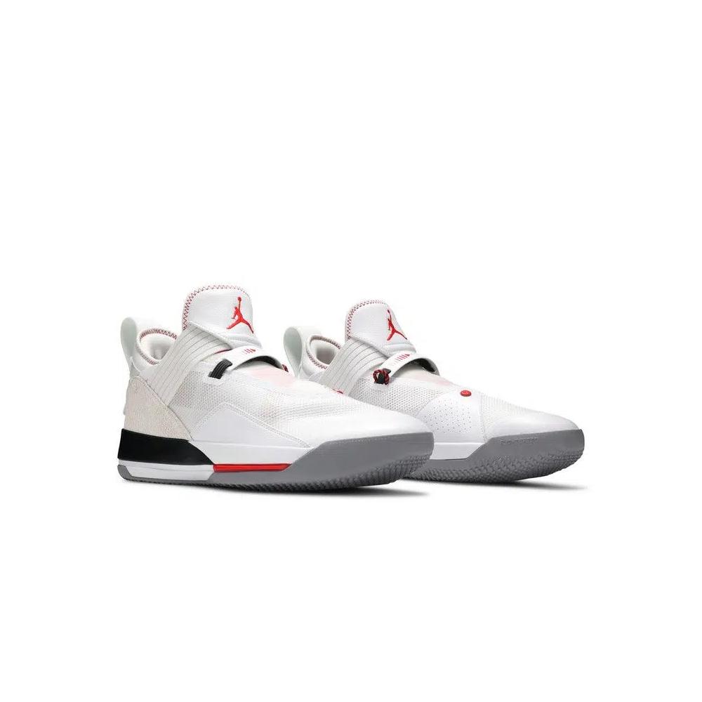 Кроссовки Air Jordan 33 Low SE 'White Cement' 8
