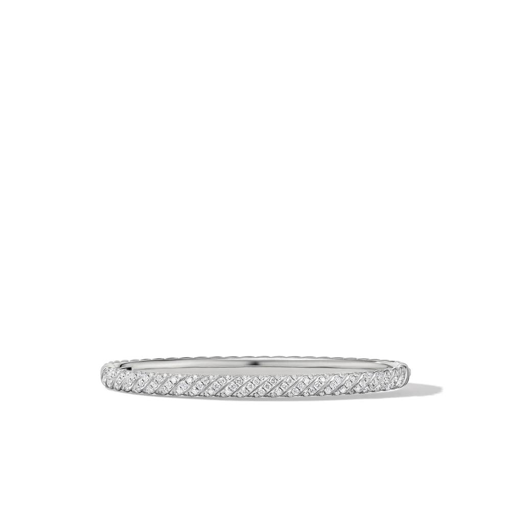 Браслет-бэнгл Sculpted Cable из белого золота с бриллиантами (4.6 мм) 1