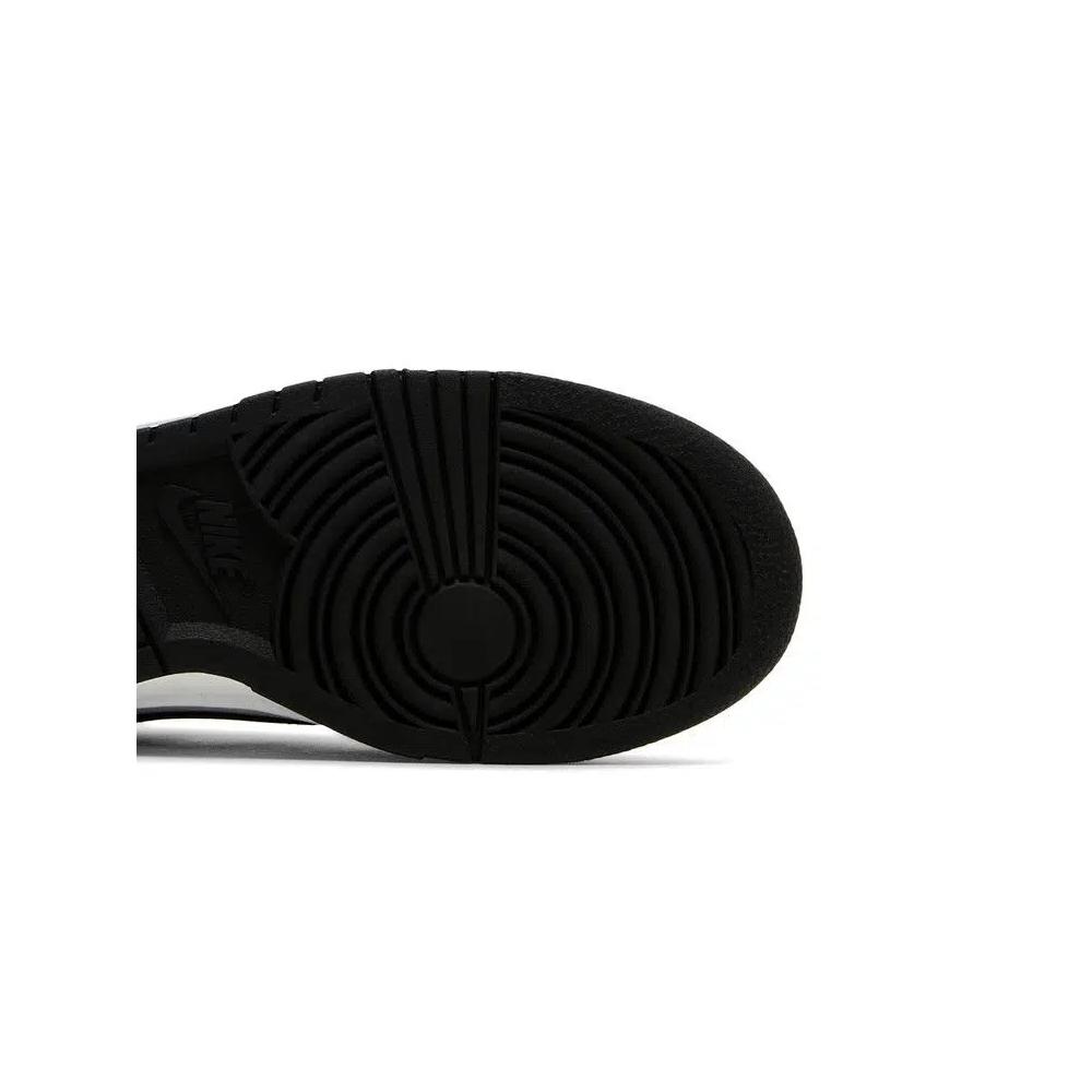 Кроссовки Nike Wmns Dunk Low 'Black White' 5