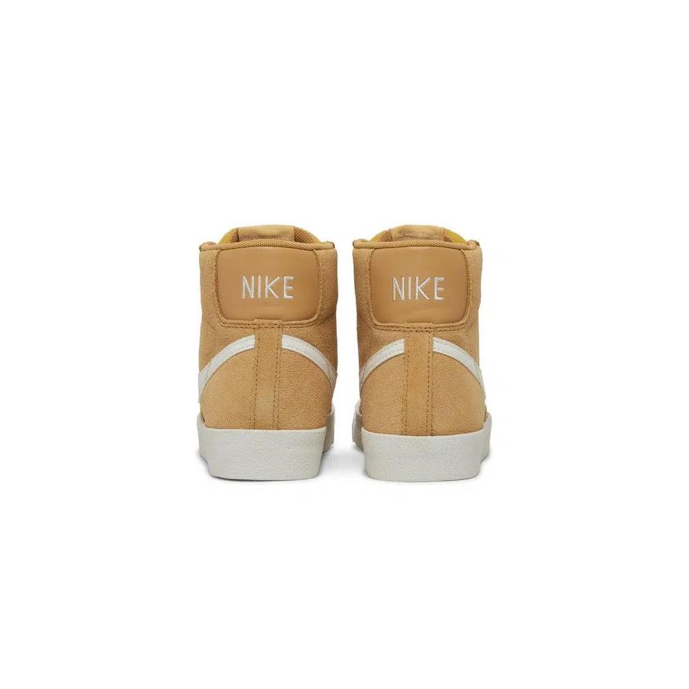 Кроссовки Nike Wmns Blazer Mid '77 'Wheat Suede' 6