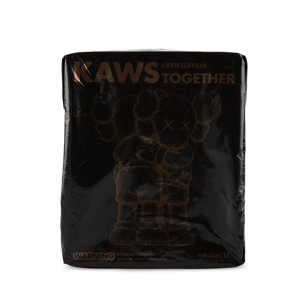 Коллекционная фигурка Kaws Together 1