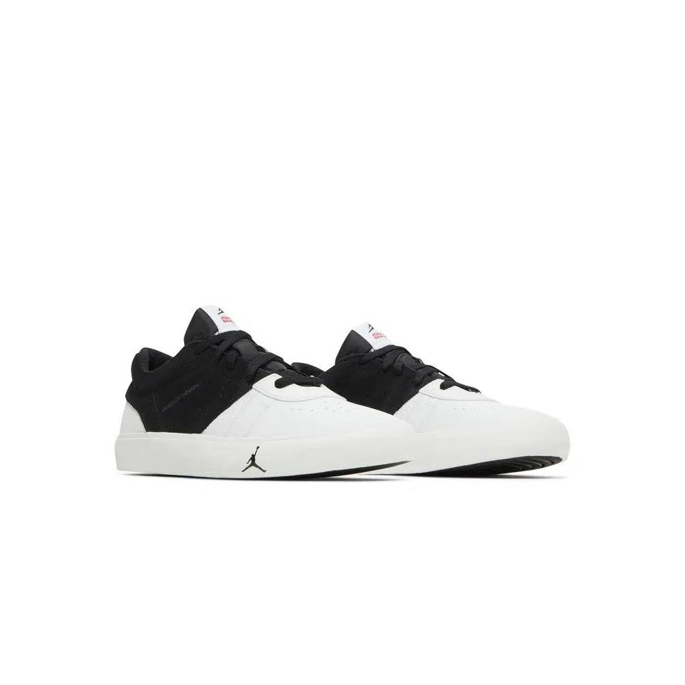 Лайфстайл Air Jordan Series.03 ES 'Black White' 8